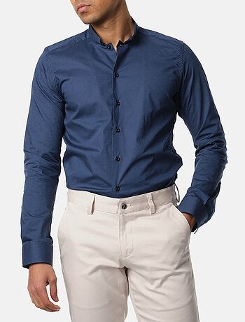 Camisa con cuello invertido