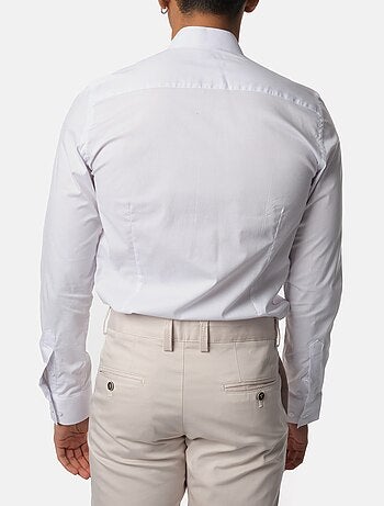 Camisa con cuello invertido