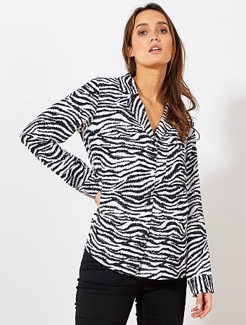 Camisa con cuello plano y bolsillo en el pecho - Kiabi