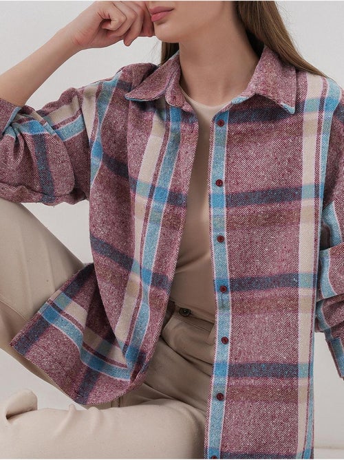 Camisa con doble bolsillo y estampado a cuadros bdart - Kiabi Camisa con doble bolsillo y estampado a cuadros bdart - Kiabi
