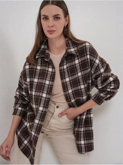 Camisa con doble bolsillo y estampado a cuadros bdart - Kiabi Camisa con doble bolsillo y estampado a cuadros bdart - Kiabi