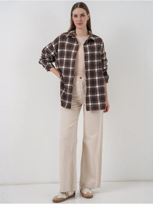 Camisa con doble bolsillo y estampado a cuadros bdart - Kiabi Camisa con doble bolsillo y estampado a cuadros bdart - Kiabi