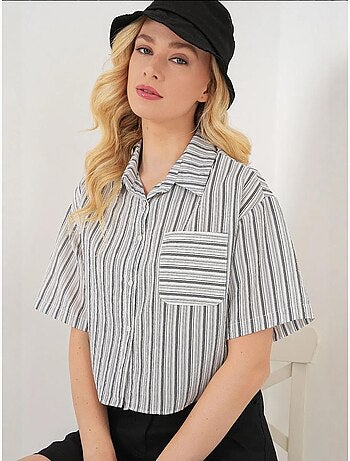 Camisa corta a rayas con bolsillo bdart