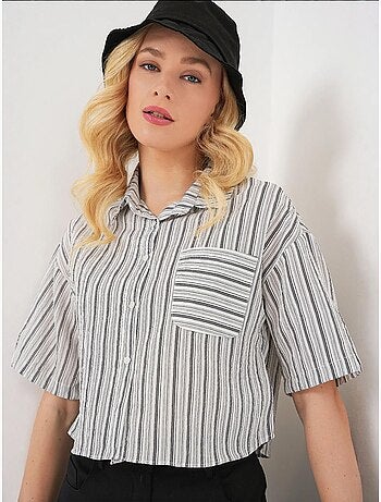 Camisa corta a rayas con bolsillo bdart
