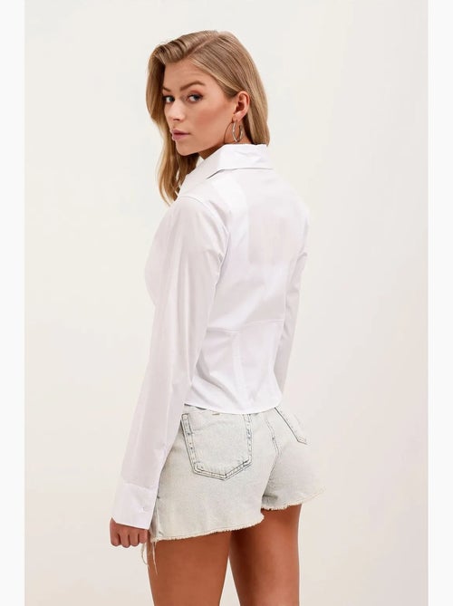 Camisa corta ajustada de popelina con botones bdart - Kiabi Camisa corta ajustada de popelina con botones bdart - Kiabi