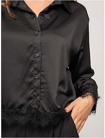 Camisa corta de satén ribeteada de encaje olenka