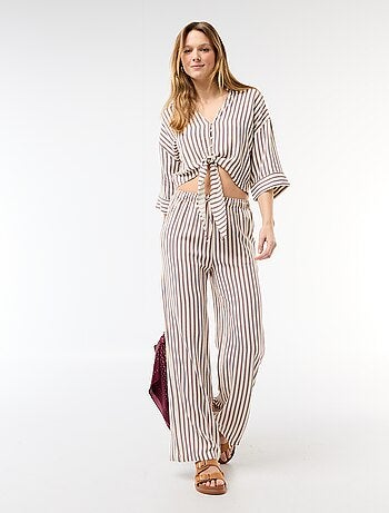 Camisa corta oversize anudada