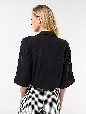 Camisa corta oversize anudada