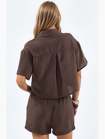 Camisa corta texturizada con cierre de botones busem