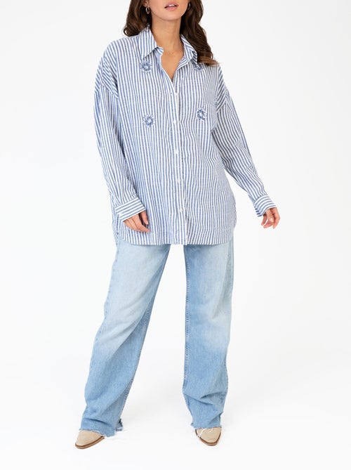 Camisa de algodón a rayas con detalles de bisutería - AFIBEL - Kiabi Camisa de algodón a rayas con detalles de bisutería - AFIBEL - Kiabi