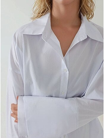 Camisa de algodón de corte regular con detalles de botones hiccup