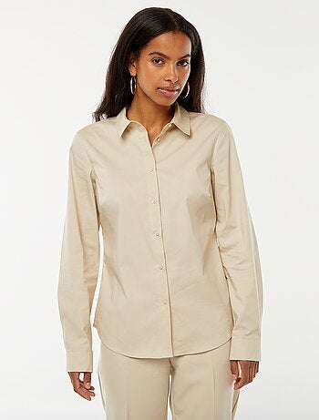 Camisa entallada cuello italiano