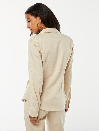 Camisa entallada cuello italiano