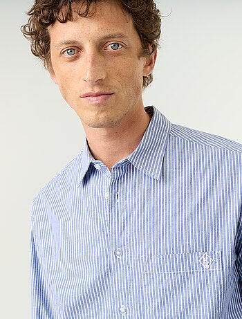 Camisa de corte cómodo con estampado de rayas