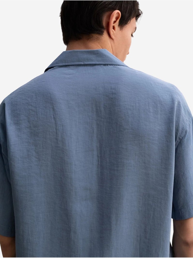 Camisa de crepé con detalle de lazada de corte relajado para hombre giesto Azul zafiro - Kiabi