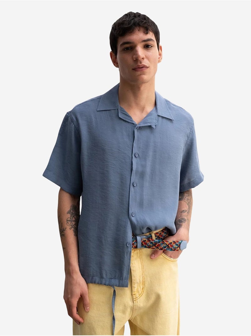 Camisa de crepé con detalle de lazada de corte relajado para hombre giesto Azul zafiro - Kiabi