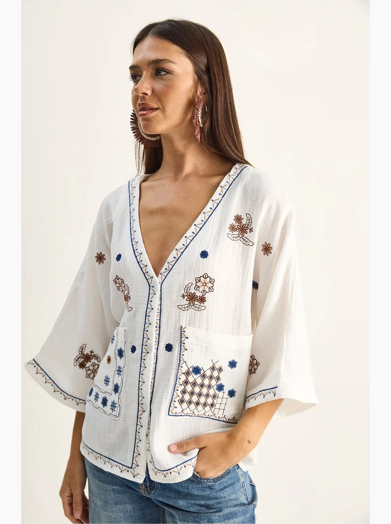 Camisa de crepé de algodón bordado con cuello en v lucci Blanco - Kiabi