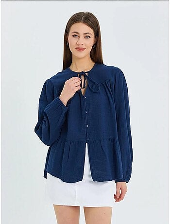 Camisa de cuello redondo con mangas tres cuartos y detalle de ribete de seersucker de mixray