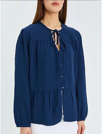 Camisa de cuello redondo con mangas tres cuartos y detalle de ribete de seersucker de mixray