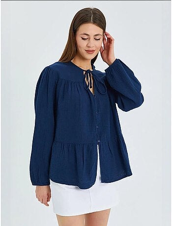 Camisa de cuello redondo con mangas tres cuartos y detalle de ribete de seersucker de mixray