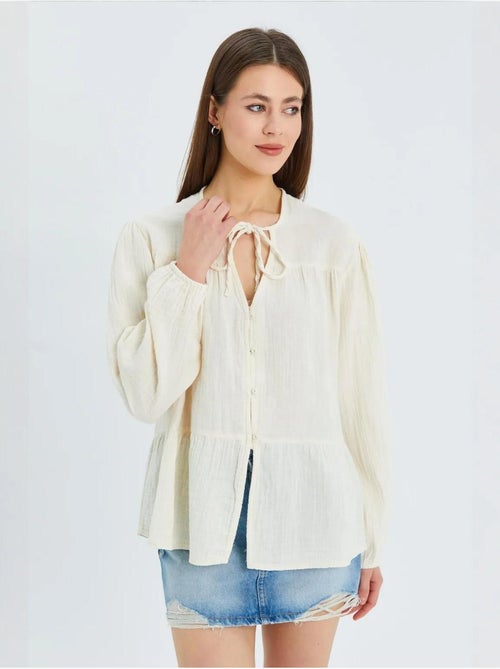Camisa de cuello redondo con mangas tres cuartos y detalle de ribete de seersucker de mixray - Kiabi Camisa de cuello redondo con mangas tres cuartos y detalle de ribete de seersucker de mixray - Kiabi