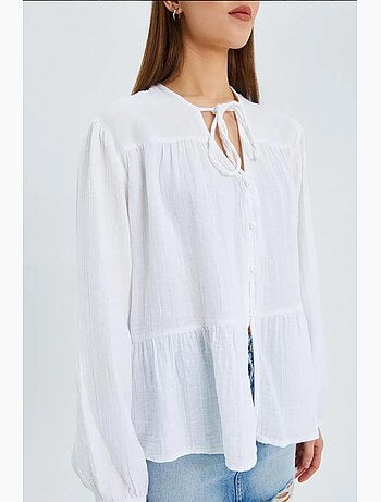 Camisa de cuello redondo con mangas tres cuartos y detalle de ribete de seersucker de mixray