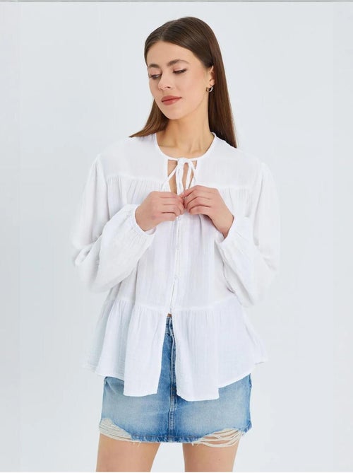 Camisa de cuello redondo con mangas tres cuartos y detalle de ribete de seersucker de mixray - Kiabi Camisa de cuello redondo con mangas tres cuartos y detalle de ribete de seersucker de mixray - Kiabi