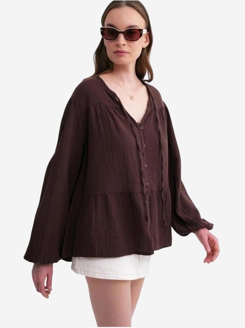 Camisa de cuello redondo con mangas tres cuartos y detalle de ribete de seersucker de mixray - Kiabi Camisa de cuello redondo con mangas tres cuartos y detalle de ribete de seersucker de mixray - Kiabi