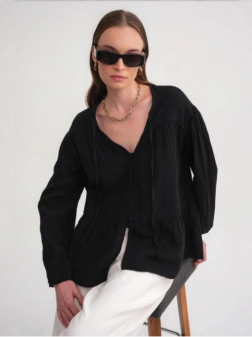 Camisa de cuello redondo con mangas tres cuartos y detalle de ribete de seersucker de mixray - Kiabi Camisa de cuello redondo con mangas tres cuartos y detalle de ribete de seersucker de mixray - Kiabi