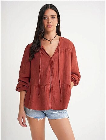 Camisa de cuello redondo con mangas tres cuartos y detalle de ribete de seersucker de mixray