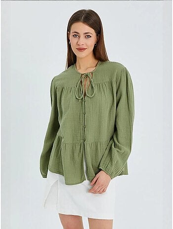 Camisa de cuello redondo con mangas tres cuartos y detalle de ribete de seersucker de mixray