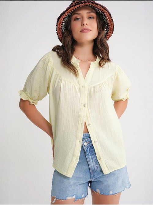 Camisa de cuello tippet con botones en mezcla de lino mixray - Kiabi Camisa de cuello tippet con botones en mezcla de lino mixray - Kiabi