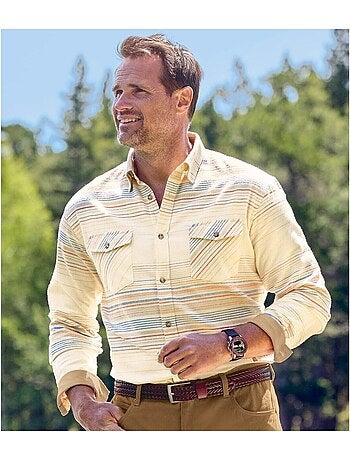 Camisa de franela a rayas con cuello de puntas libres