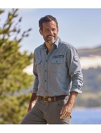 Camisa de franela de cuadros con cuello de puntas libres