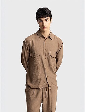 Camisa de gabardina de manga larga con botones y bolsillo giesto