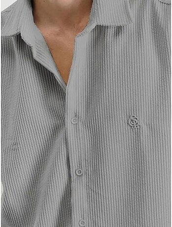 Camisa de gabardina texturizada extragrande con cierre de botones giesto