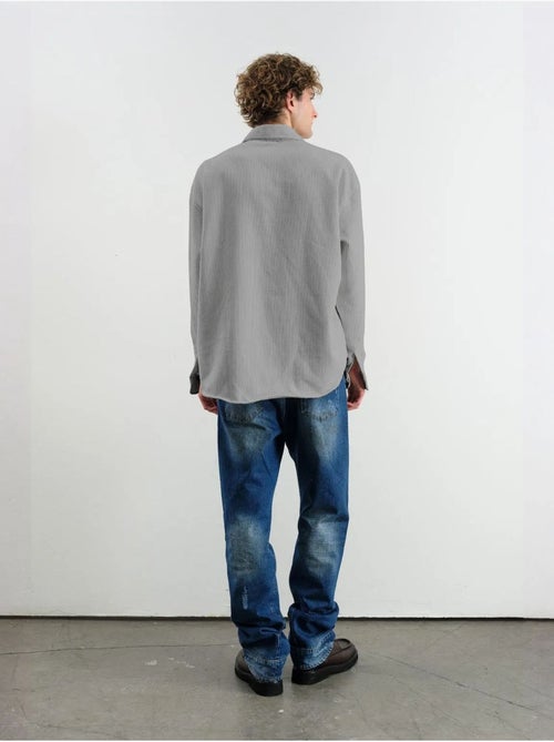 Camisa de gabardina texturizada extragrande con cierre de botones giesto - Kiabi Camisa de gabardina texturizada extragrande con cierre de botones giesto - Kiabi