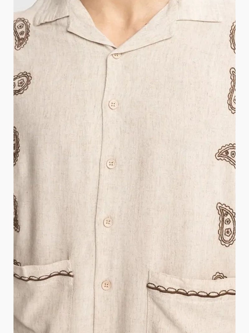 Camisa de hombre de popelín de algodón bordada de manga corta giesto Beige natural - Kiabi