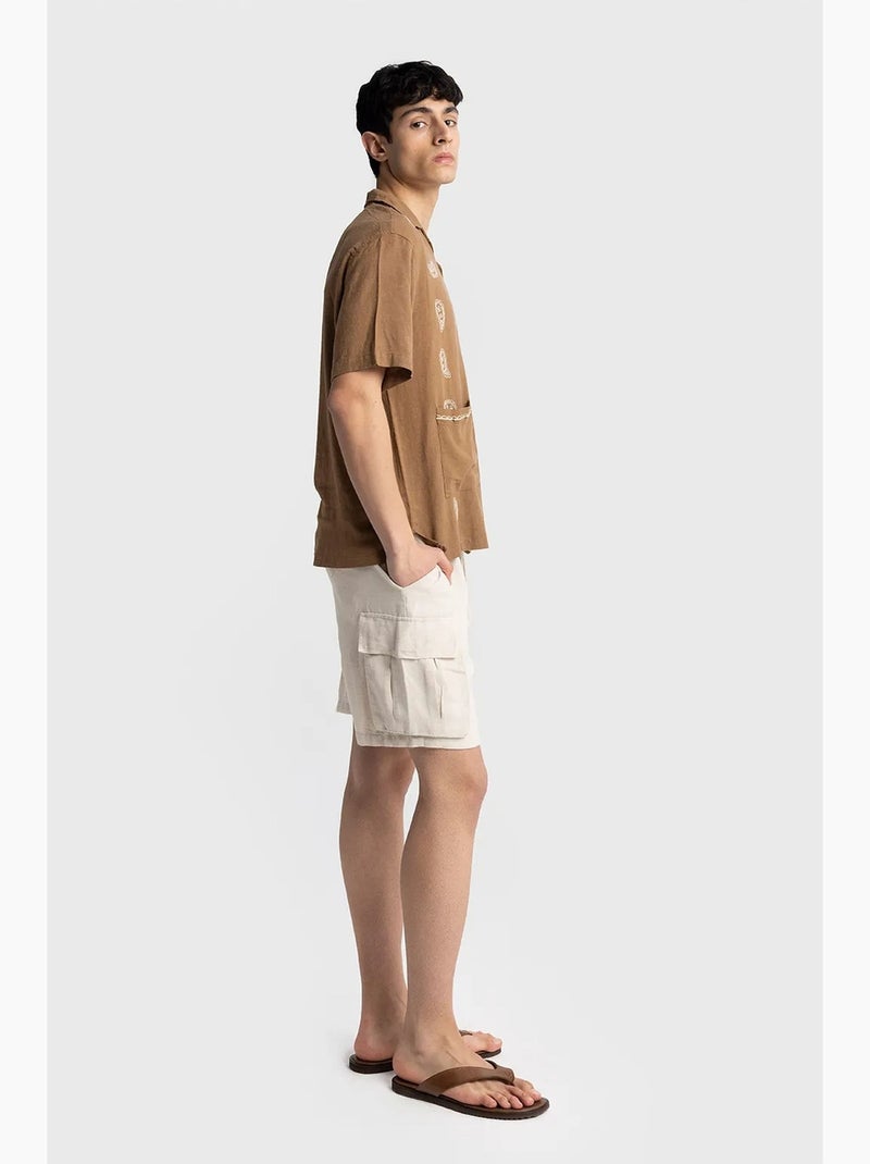 Camisa de hombre de popelín de algodón bordada de manga corta giesto Camel - Kiabi