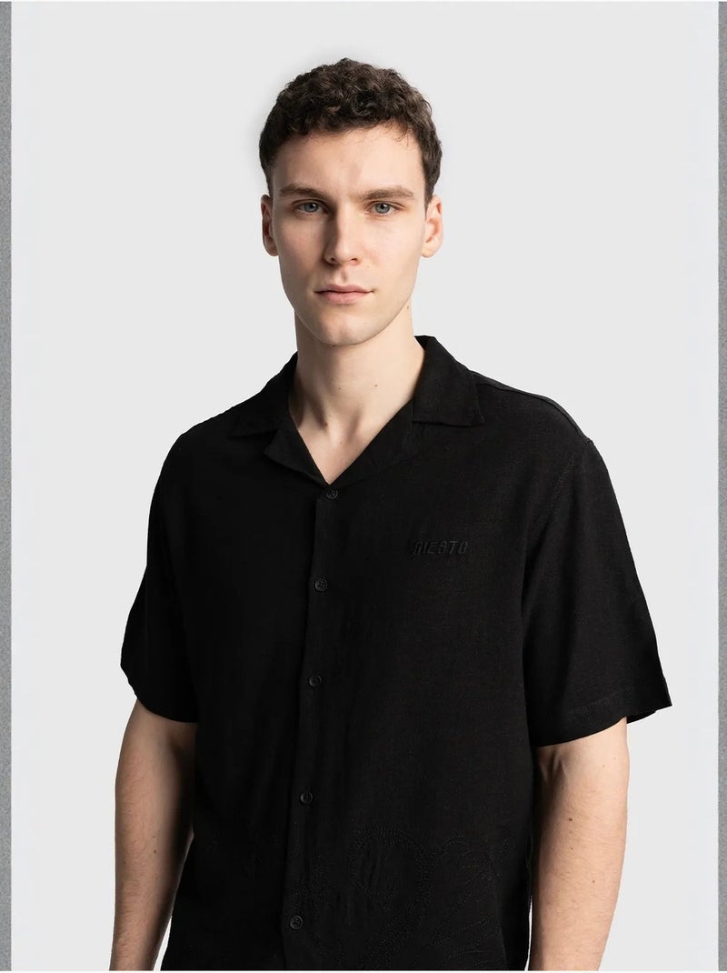 Camisa de lino bordada de manga corta con cuello abierto giesto Negro - Kiabi