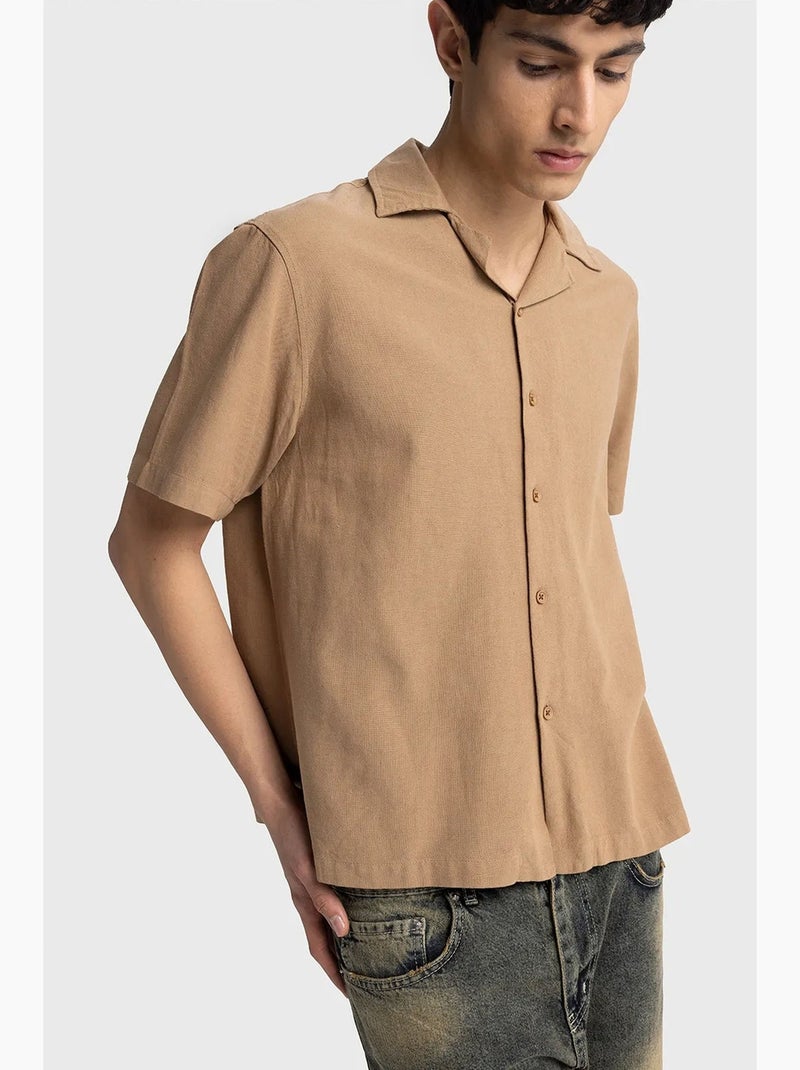 Camisa de lino con cuello abierto y botones de corte regular de giesto Greige - Kiabi