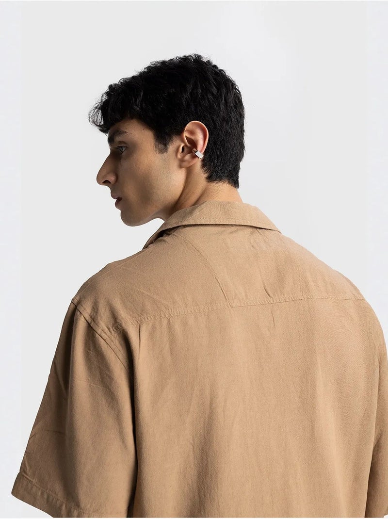 Camisa de lino con cuello abierto y botones de corte regular de giesto Greige - Kiabi