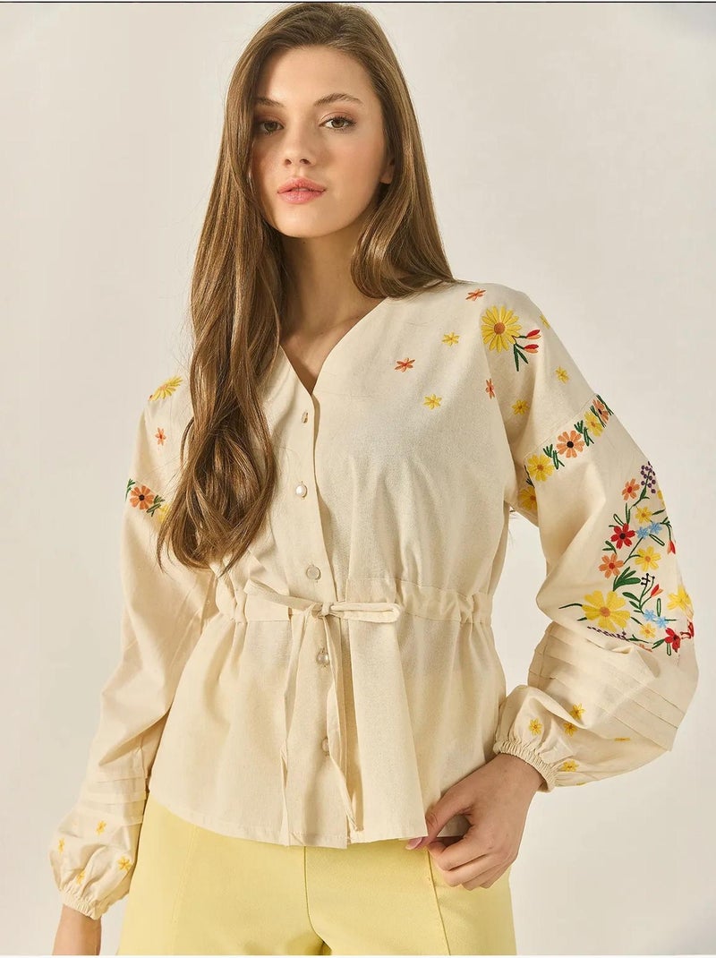 Camisa de lino con cuello en v, cinturón bordado y puños elásticos lucci Beige arcilla - Kiabi