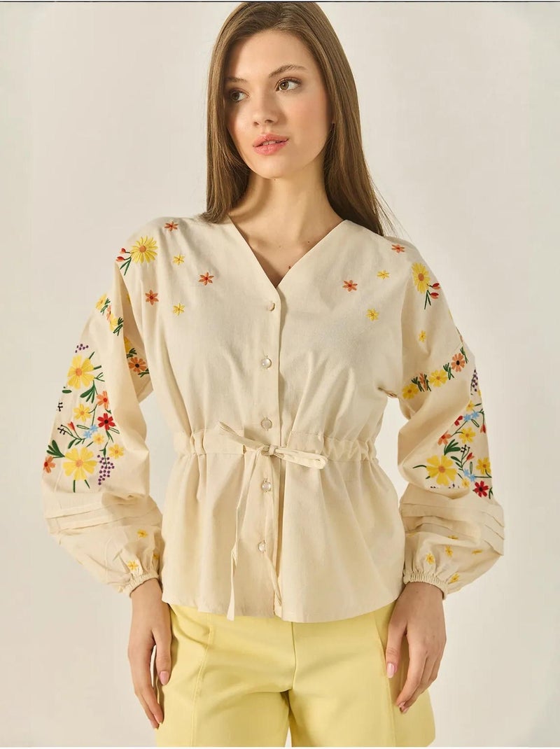 Camisa de lino con cuello en v, cinturón bordado y puños elásticos lucci Beige arcilla - Kiabi