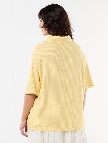 Camisa de manga corta abotonada