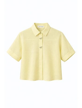 Camisa de manga corta abotonada con accesorio de piedra mixray