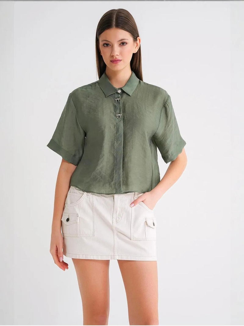 Camisa de manga corta abotonada con accesorio de piedra mixray Caqui - Kiabi