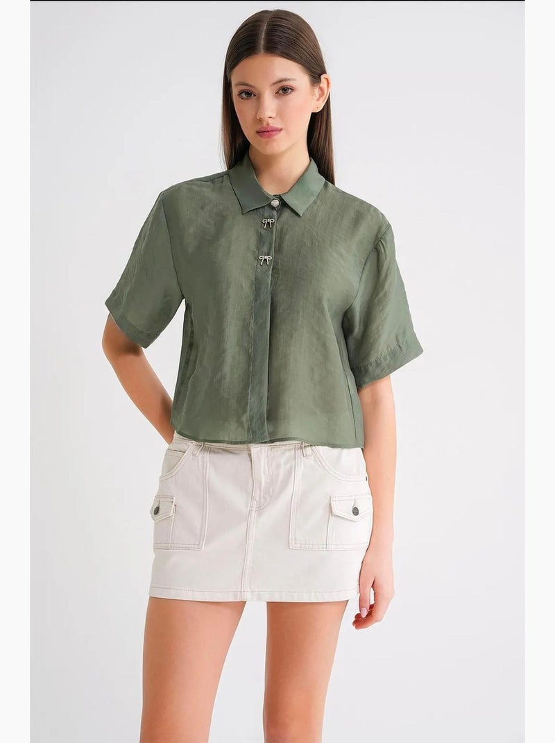 Camisa de manga corta abotonada con accesorio de piedra mixray Caqui - Kiabi