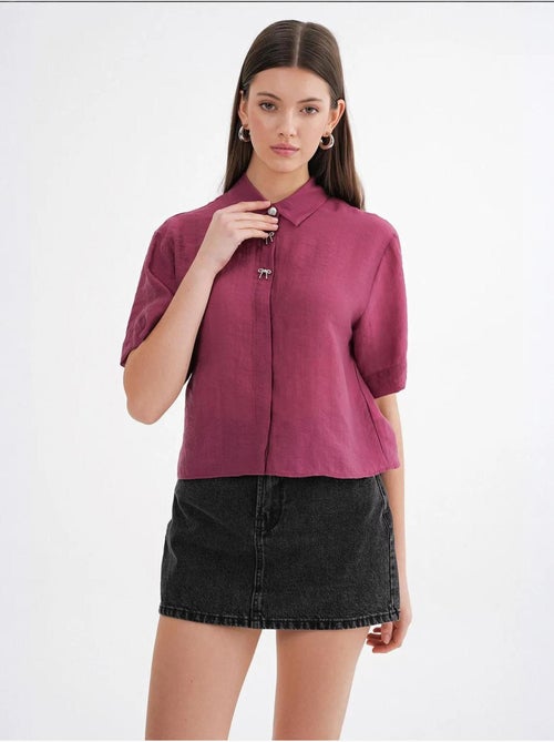 Camisa de manga corta abotonada con accesorio de piedra mixray - Kiabi Camisa de manga corta abotonada con accesorio de piedra mixray - Kiabi