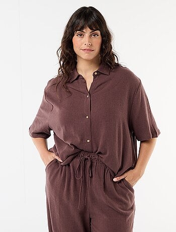 Camisa de manga corta abotonada